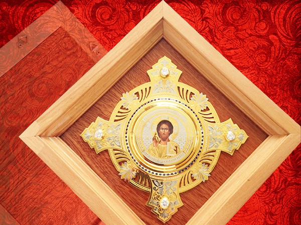 Икона "Господь Вседержитель" в рамке (медальон)
